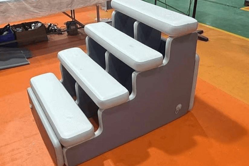 Inflatable Access Stairs | ThAirCamper
