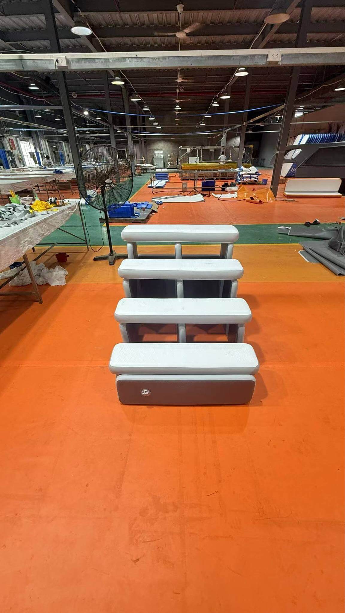 Inflatable Access Stairs | ThAirCamper